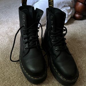 Platform Dr. Marten’s